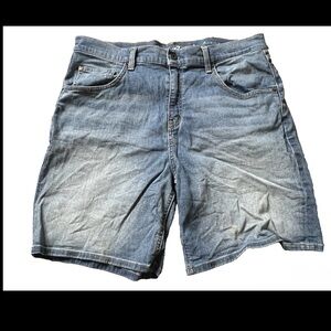 Eddie Bauer Denim Shorts Women’s 12 Boyfriend Midrise Medium Wash Specially Dyed